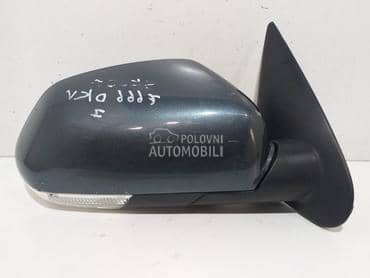 Retrovizor desni za Škoda Octavia od 2004. do 2013. god.
