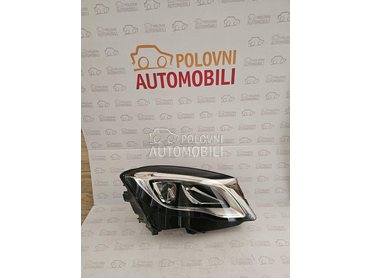 Desni far za Mercedes Benz GLA 35 AMG, GLA 45 AMG, GLA 180 ... od 2015. do 2020. god.
