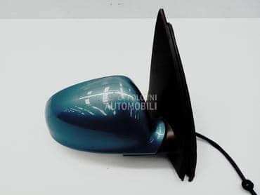 Retrovizor desni za Volkswagen Golf 5 od 2003. do 2009. god.