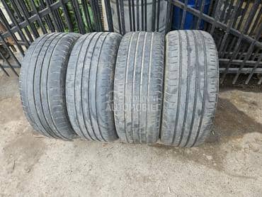 Kumho 235/55 R17 Letnja