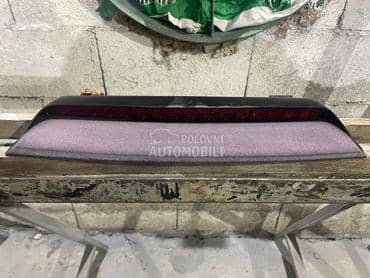 trece stop svetlo za Volkswagen Passat B5.5 od 2000. do 2004. god.