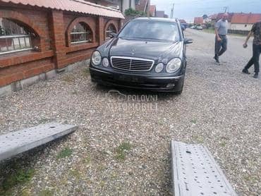 Delovi W211 za Mercedes Benz E Klasa od 2002. do 2007. god.
