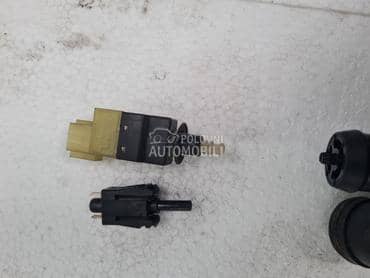 Prekidac stop svetla za Mercedes Benz B 180