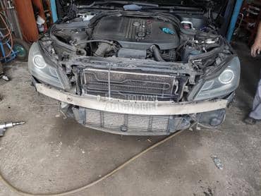 farovi svjetla led w204 za Mercedes Benz C Klasa od 2011. do 2014. god.