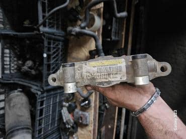 ispaljivač haube za Mercedes Benz C Klasa, E Klasa od 2007. do 2015. god.