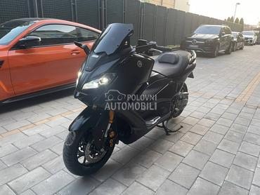 Yamaha T MAX 560 AKRAP