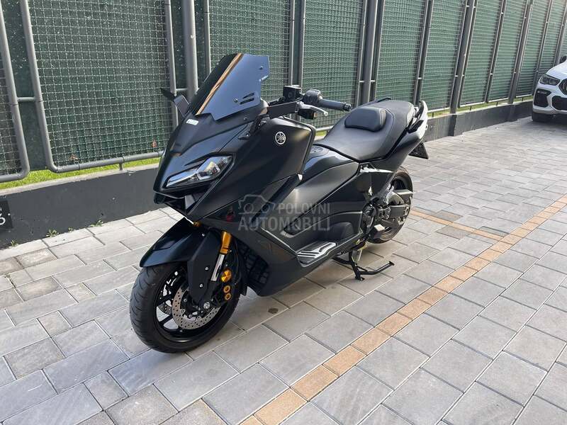 Yamaha T MAX 560 AKRAP