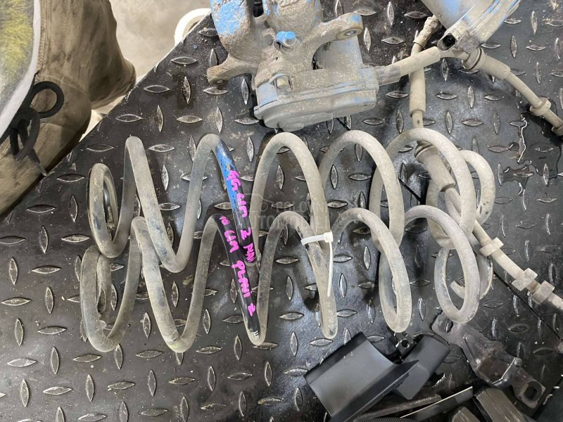 opruge amortizera zadnje