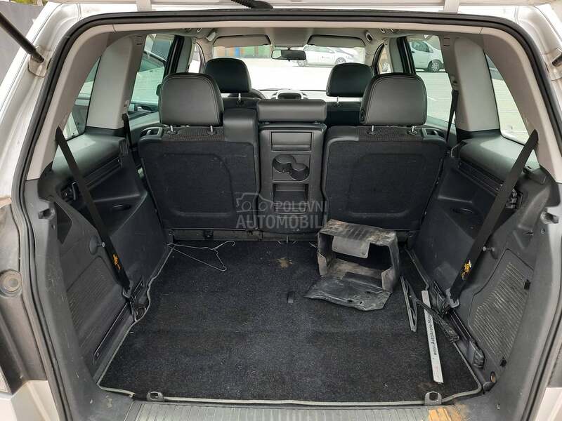 Opel Zafira 1.9 cdti