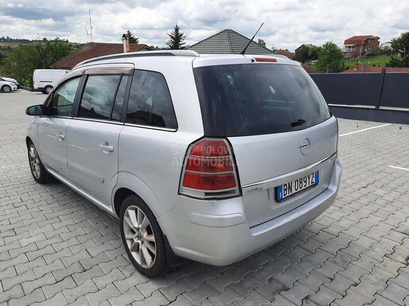 Opel Zafira 1.9 cdti