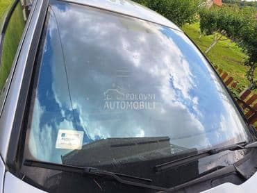 Šoferšajbna za Peugeot 206