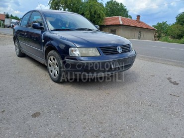 Volkswagen Passat B5 -  kompletan auto u delovima