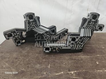 NOSAC SIJALICE STOP SVETLA za Jaguar X-Type za 2005. god.