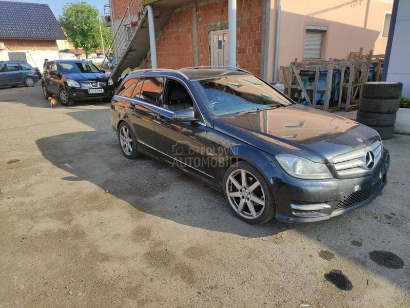 zadnja lijeva vrata w204