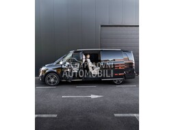 Mercedes Benz V Klasa 300d ExLongAir4M AMG slika 2