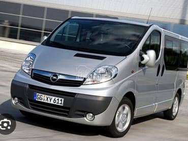 kompletan u delovima