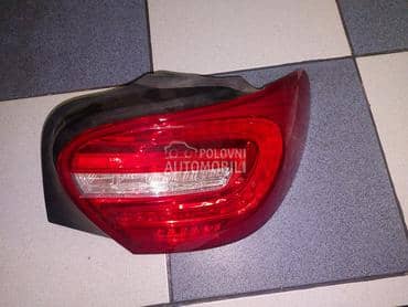 Stop lampa za Mercedes Benz A 170, A 200, A 250 od 2012. do 2016. god.