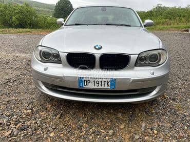 BMW Serija 1 e87 -  kompletan auto u delovima