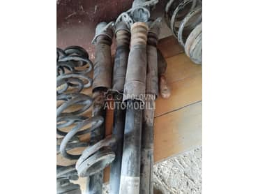 Zadnji amortizeri za Volkswagen Golf 4