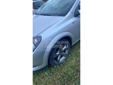 vrata,retrovizor,gepek za Opel Astra H