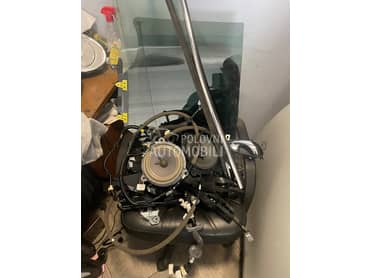 vrata desna staklo podizac za Renault Kadjar od 2015. do 2022. god.