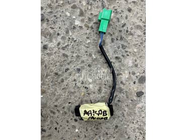 Mikroprekidac gepek vrata za Opel Agila od 2008. do 2015. god.