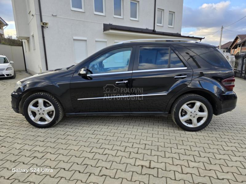 Mercedes Benz ML 320 