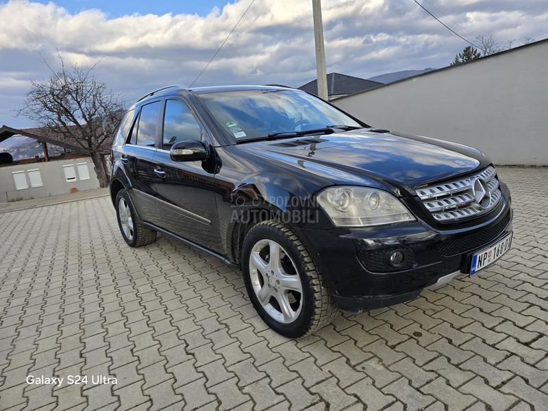 Mercedes Benz ML 320 
