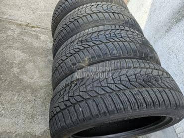 Hankook 215/50 R18 Zimska
