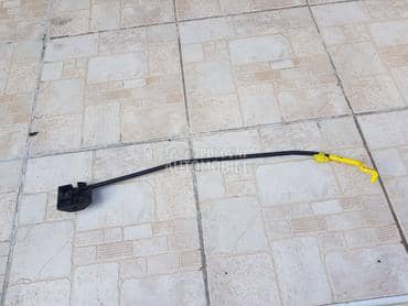 Šipka držač haube za Peugeot 308