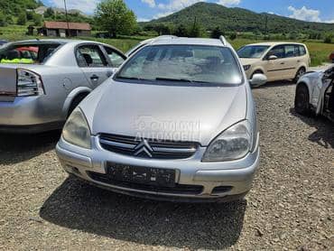 Citroen C5 -  kompletan auto u delovima