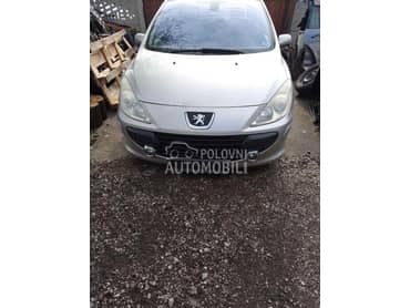 Kasetofon za Peugeot 307