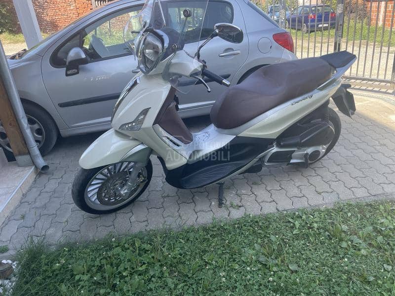 Piaggio Beverly