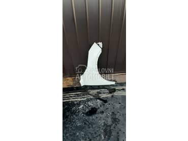 Desno krilo za Nissan Qashqai od 2013. do 2021. god.