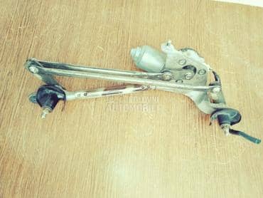Motor brisaca  sa polugama za Toyota Yaris