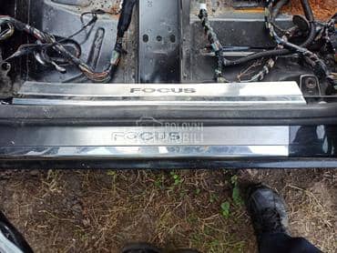 Pragovi za Ford Focus od 2004. do 2011. god.