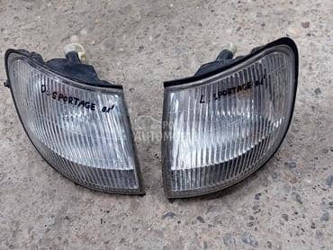 Migavac levi migavac desni za Kia Sportage od 1995. do 2003. god.