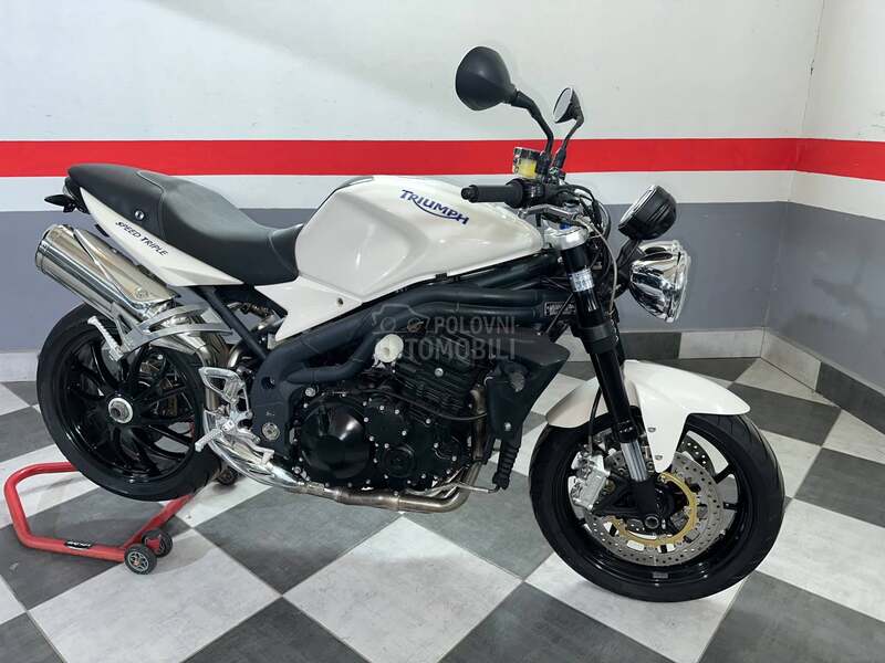 Triumph Speed triple 1050