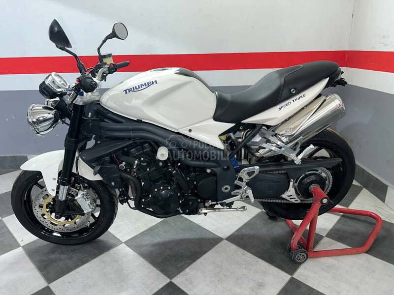 Triumph Speed triple 1050