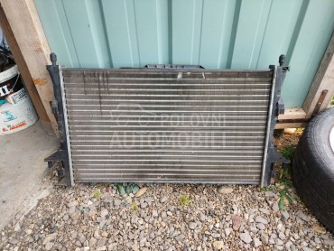 Hladnjak vode za Renault Laguna