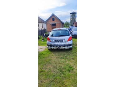 Stop svetla i stop lampe za Peugeot 207