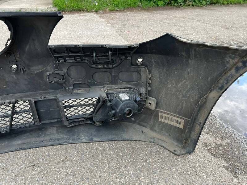 Branici i pragovi e60 LCI