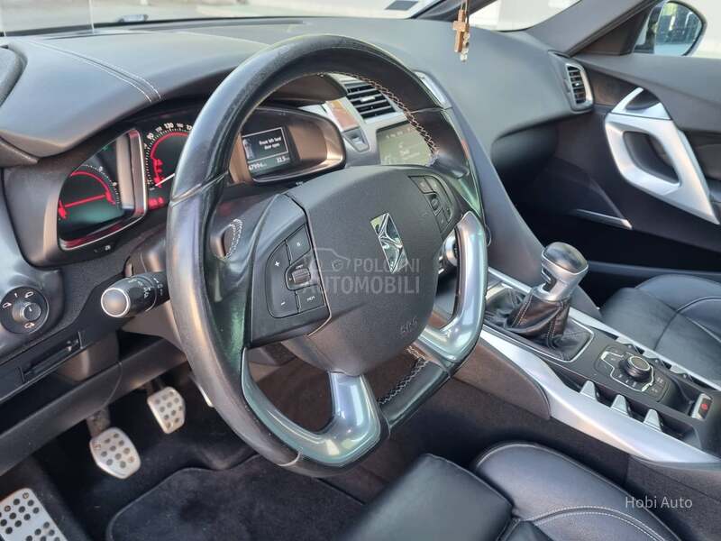 Citroen DS5 1.6B TURBO P.ANORAMA