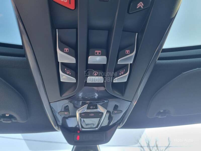 Citroen DS5 1.6B TURBO P.ANORAMA