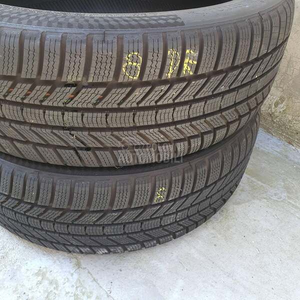Continental 235/45 R21 Zimska