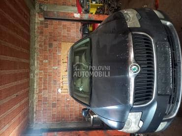 Škoda Superb 2011. god. -  kompletan auto u delovima