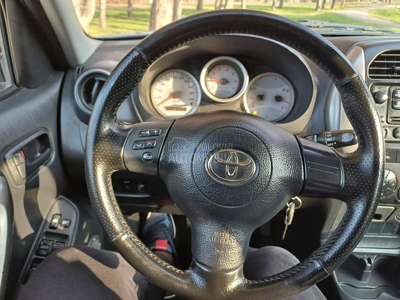 Toyota RAV 4 D4d kuka