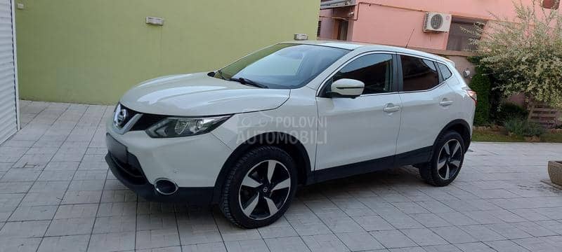 Nissan Qashqai 1.6 Conect Edition