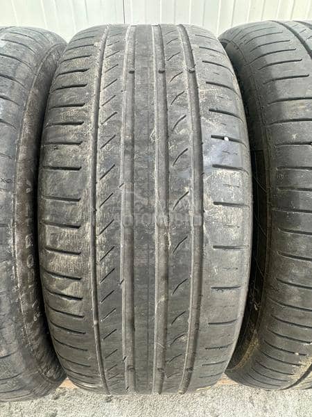 Continental 215/50 R17 Letnja