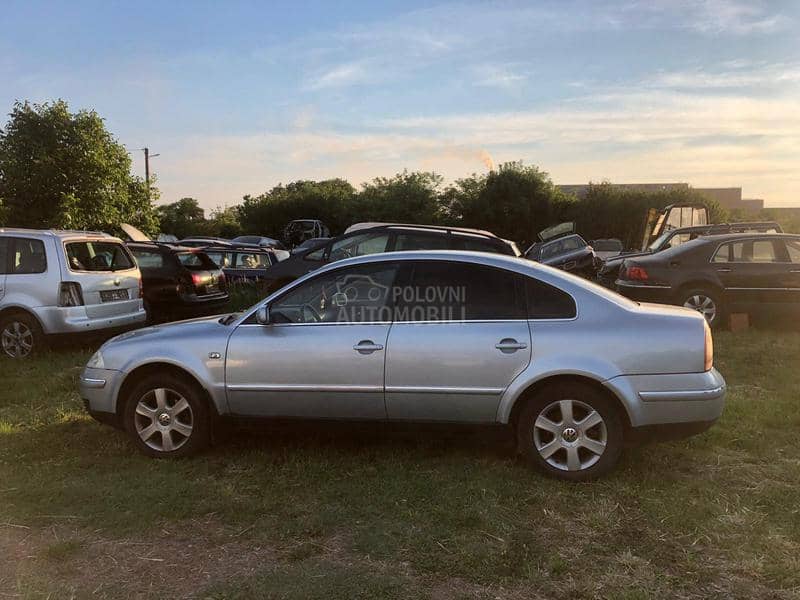 Mahagoni lajsne i detalji